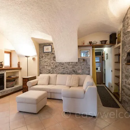 Easy Welcome Casa Castello - Bellagio Semesterbostad Civenna