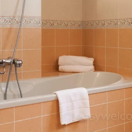 Easy Welcome Casa Castello - Bellagio Semesterbostad *